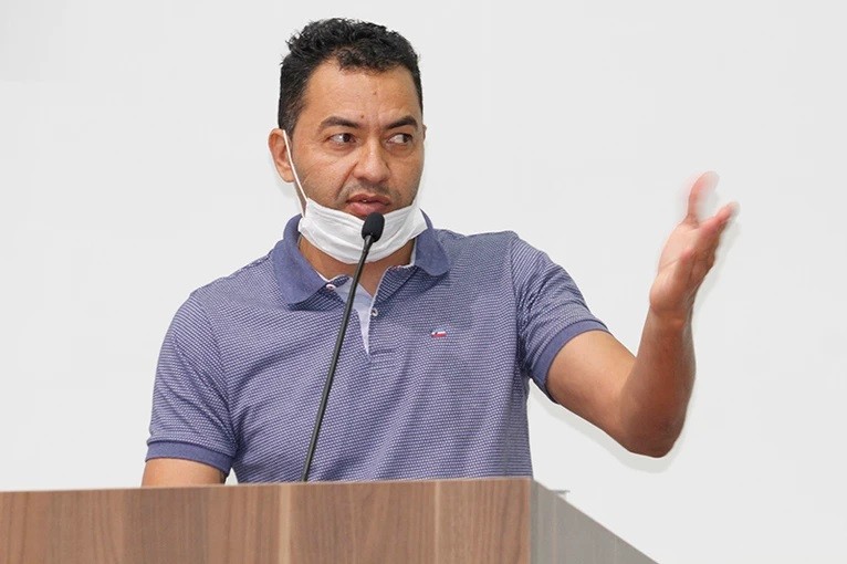 MOMENTO TRIBUNA: Marquinhos do Leite fala da dificuldade em fiscalizar