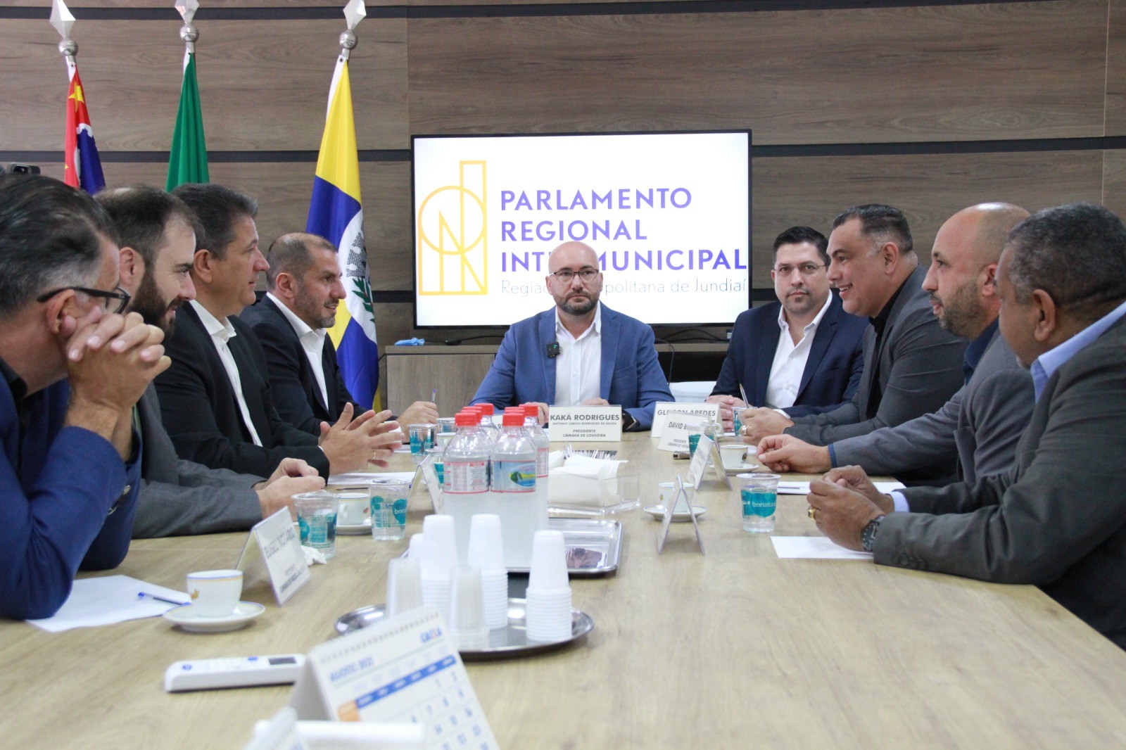 Presidentes de oito Câmaras se reúnem para objetivos comuns