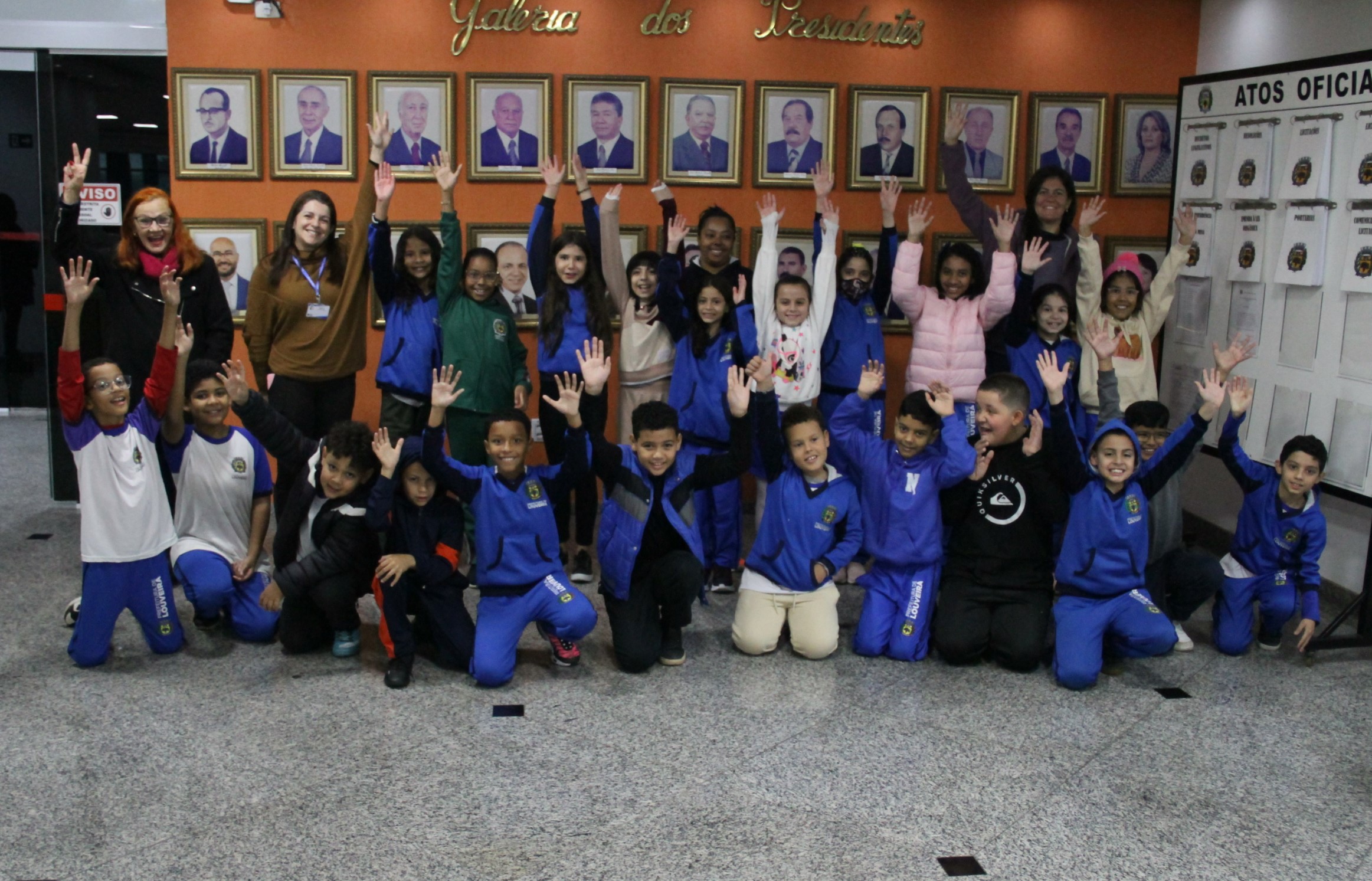 Alunos da EMEB Odair Montelato participam de programa Conhecendo a Câmara