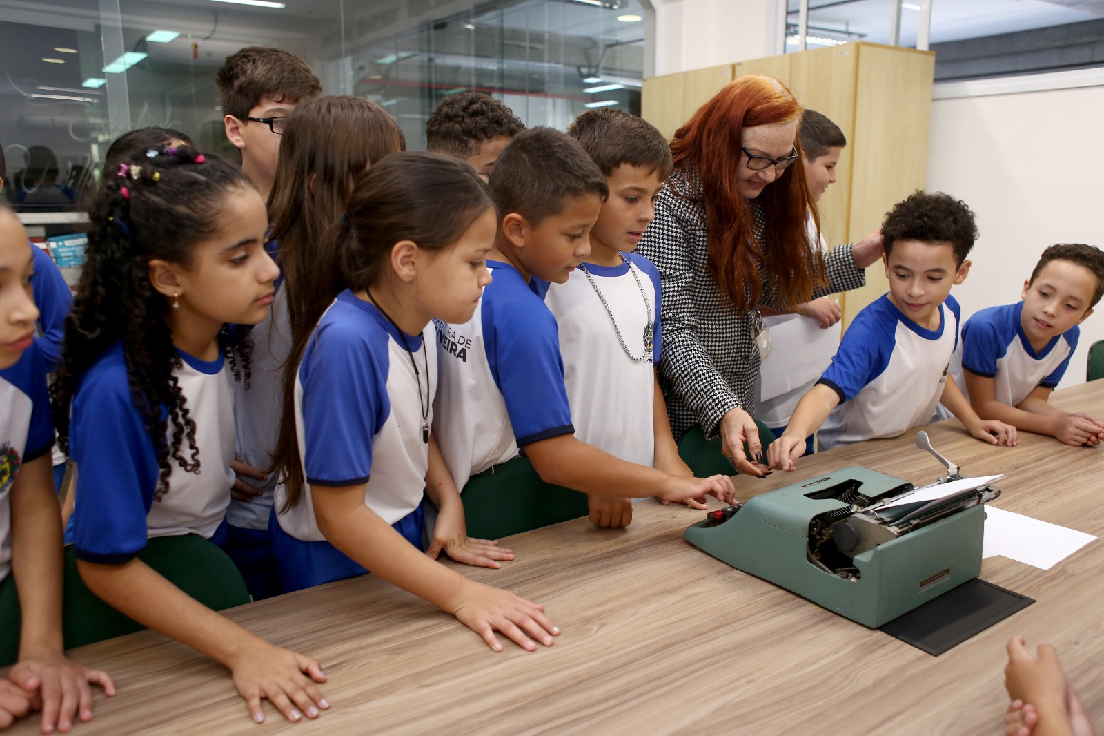 Alunos da Escola Municipal Odilon Leite Ferraz visitam a Câmara.
