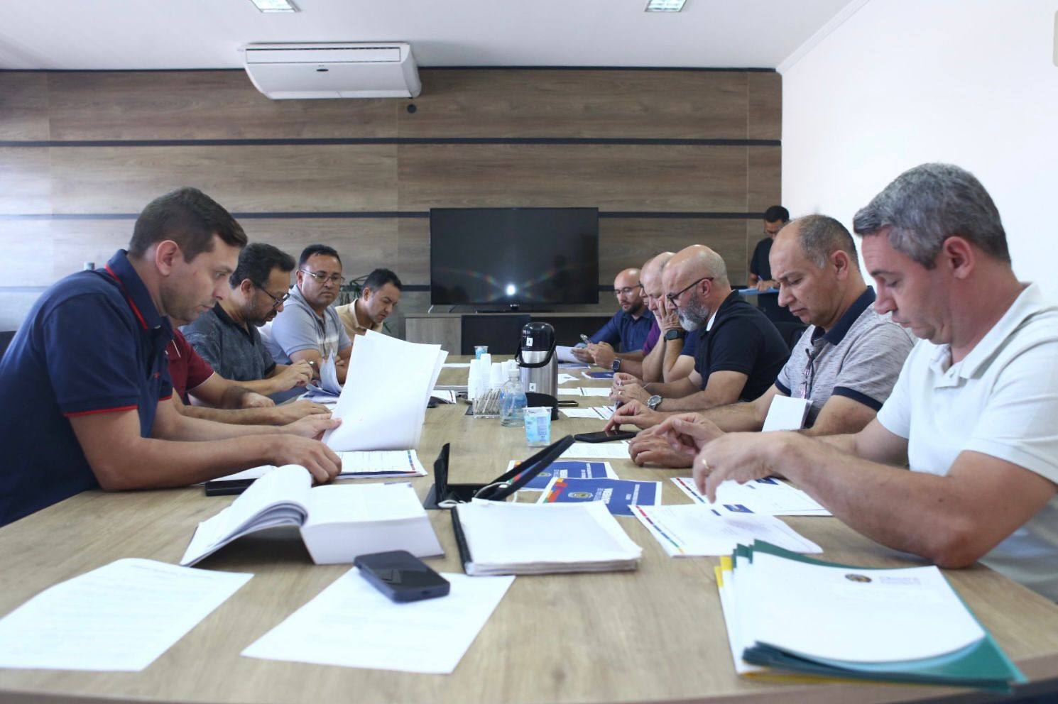 Reunião de comissões tem projetos postergados.
