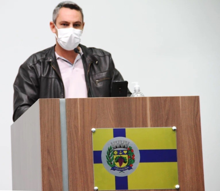 Comércio que tiver bebedouro deverá oferecer copos descartáveis